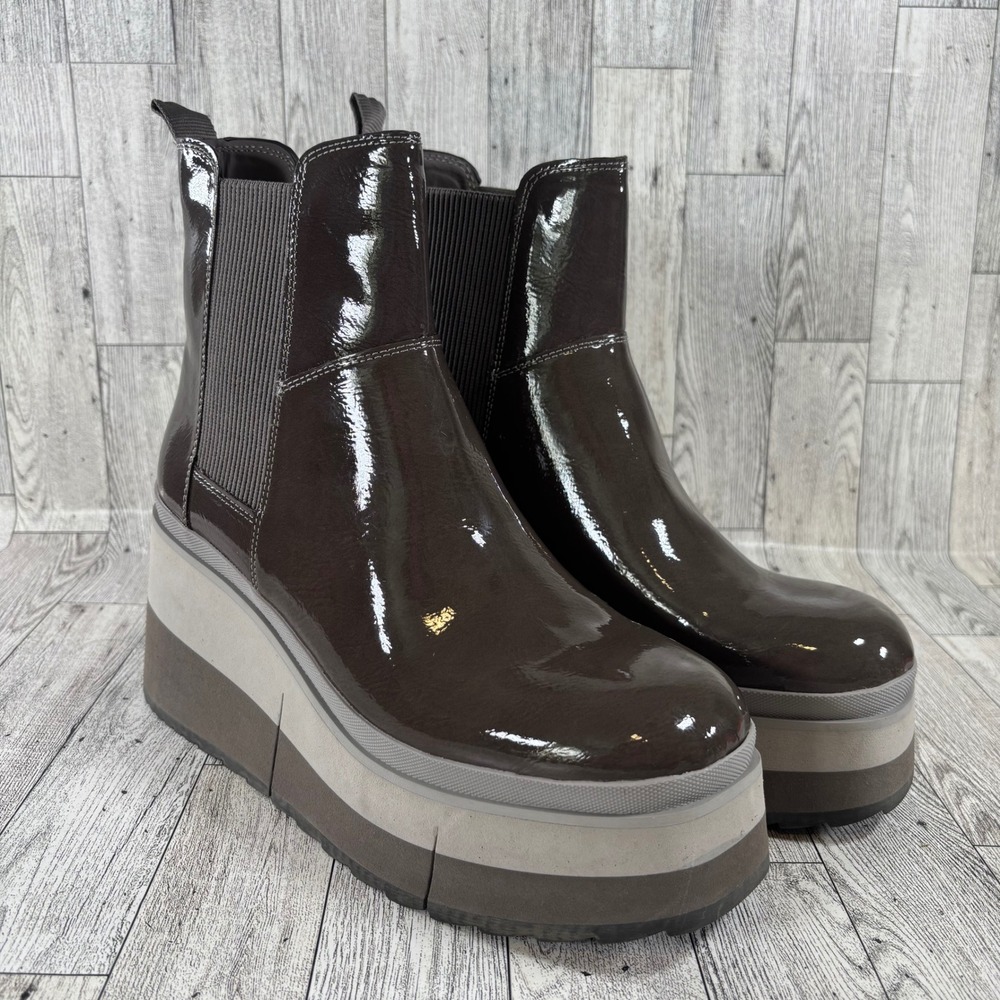 Naked Feet Women's 7.5 M Platform Boots Ankle Wedge Guild Brown Patent Chelsea‎